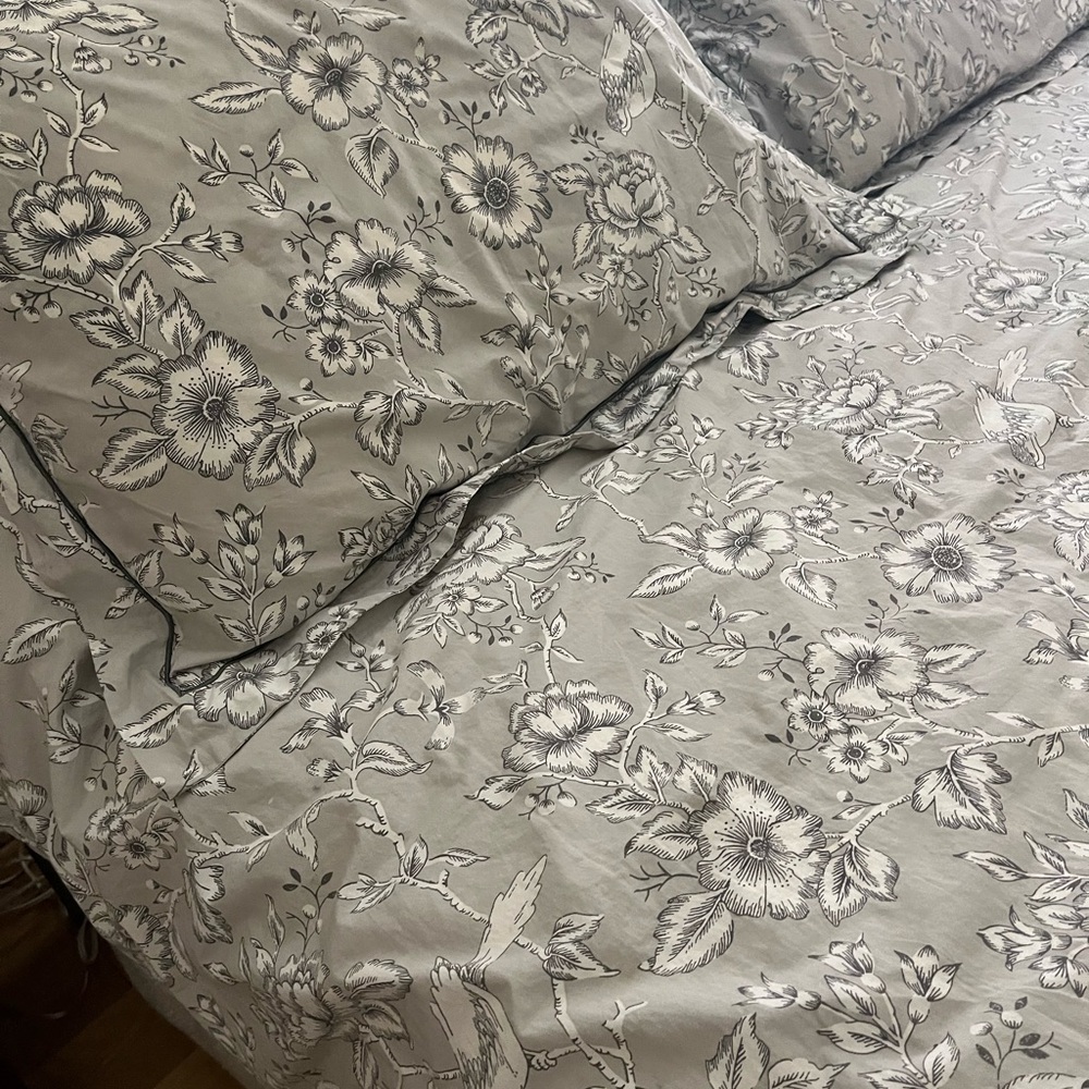 IKEA Gray and Green Paisley Duvet Cover Set - Picture 2 of 5